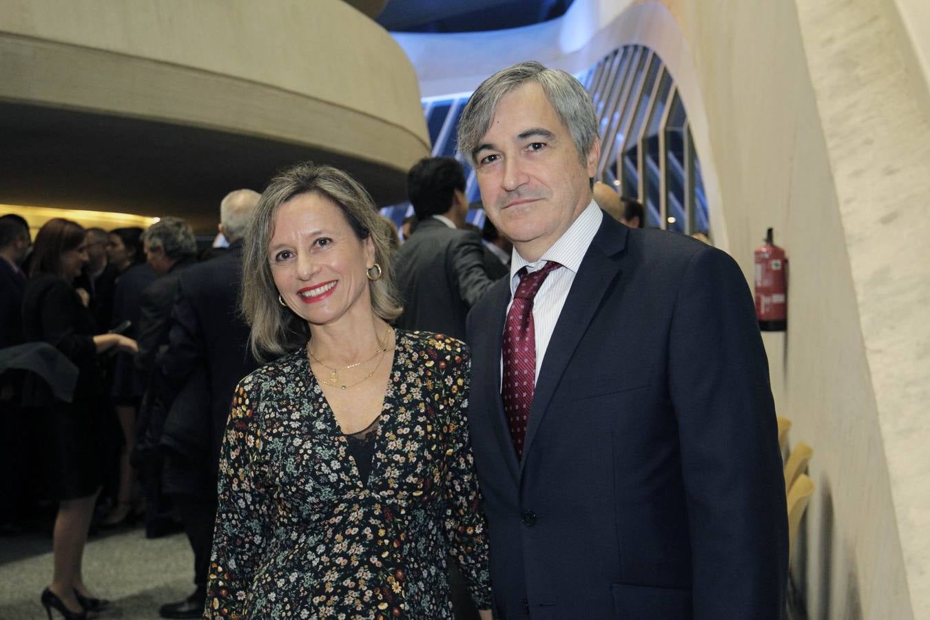 Esther Rojo, magistrada de la Audiencia de Valencia y presidenta de la Asociación Profesional de la Magistratura (APM) en la Comunitat, junto a su marido José Moltó.