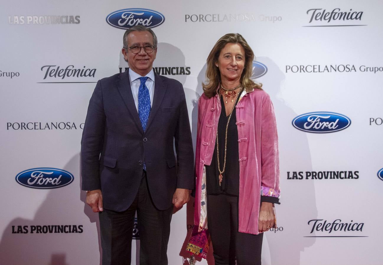 Vicente Garrido, catedrático de Derecho Constitucional y presidente de la Fundación Profesor Manuel Broseta, junto a Henar Molinero.