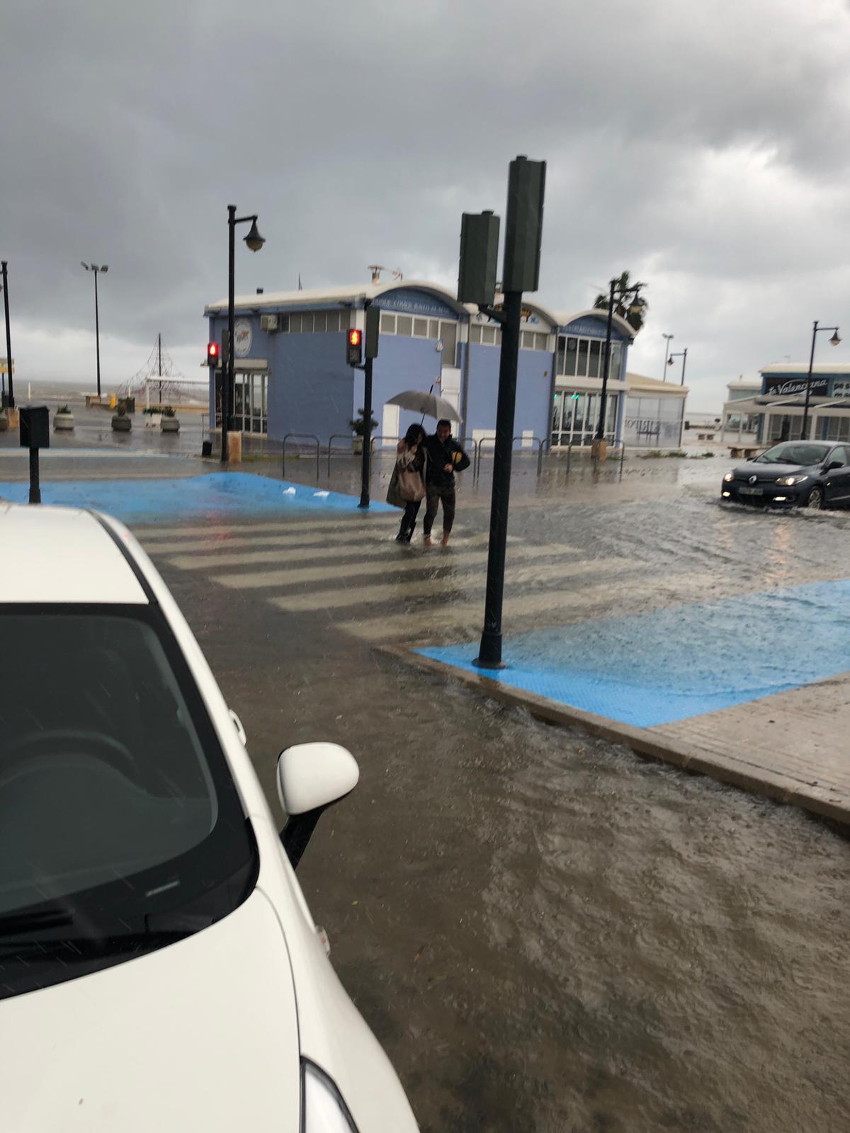 Playa de la Malvarrosa, Valencia.