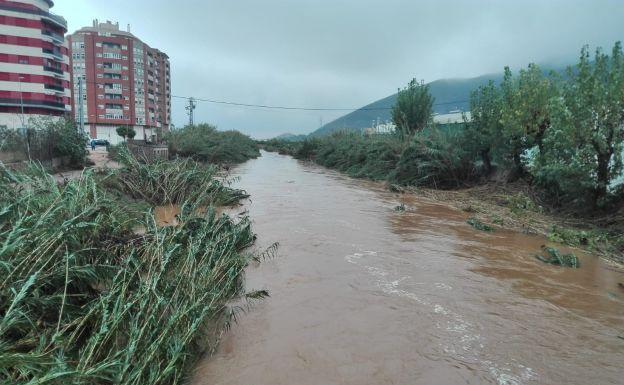 Río Vaca a su paso por Tavernes de la Valldigna.