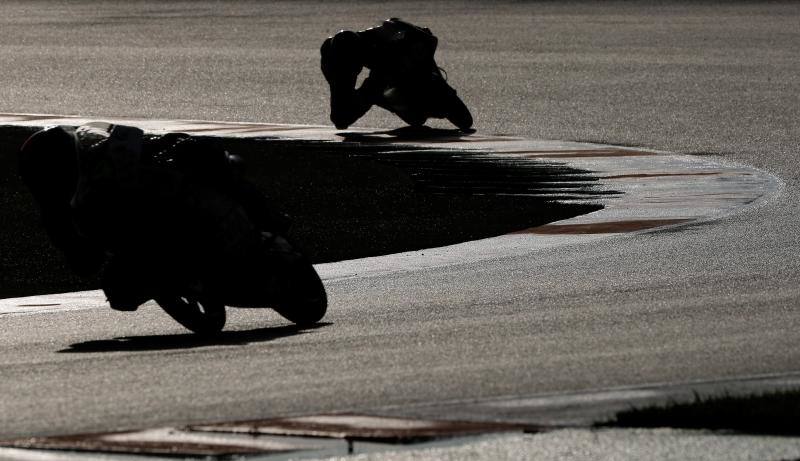 Los aficionados han tenido que superar atascos kilométricos para poder disfrutar de un Gran Premio pasado por agua