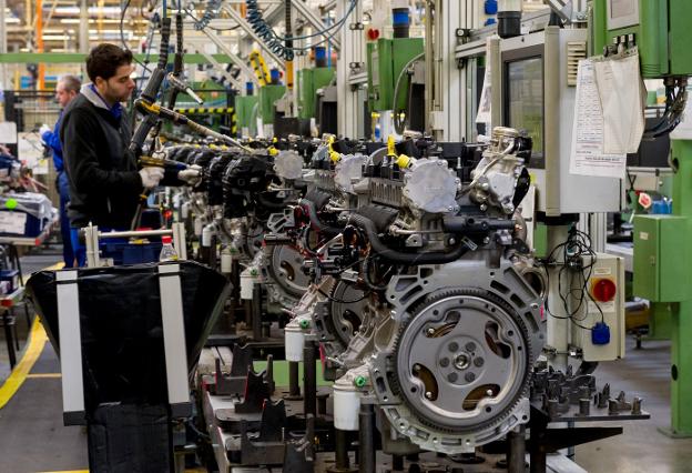 Trabajador en la factoría de Ford Almussafes. 