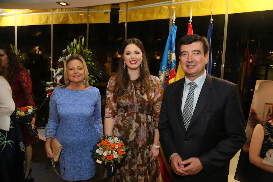 Una joven con las ideas claras, con valores muy arraigados en defensa de las tradiciones valencianas y con mucha ilusión por representar a Lo Rat Penat. Así es María Chaqués Vöhringer, la regina de la CXXXV edición dels Jocs Florals.