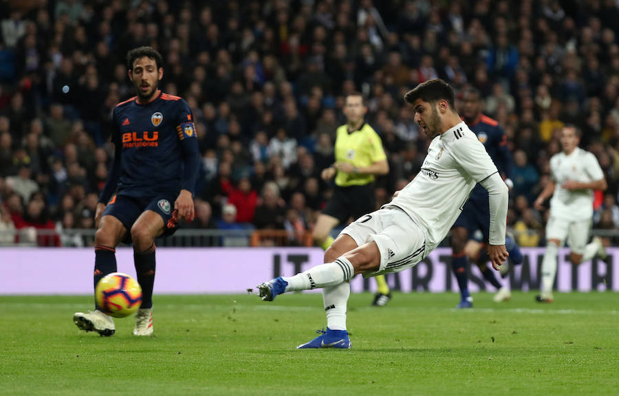 Estas son las mejores imágenes del duelo en el Bernabéu correspondiente a la jornada 14 de LaLiga