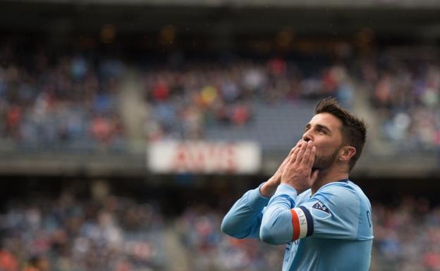 David Villa despidiéndose de la afición del New York City