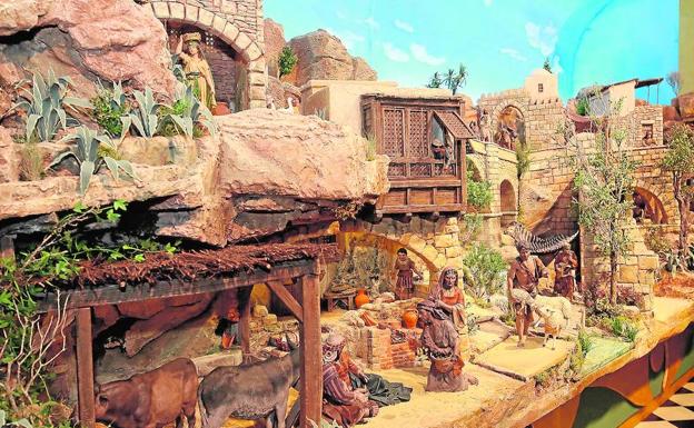 'Entre Nazareth y Behtlem' es el título de esta muestra que se ha convertido en una cita ineludible con los alicantinos .