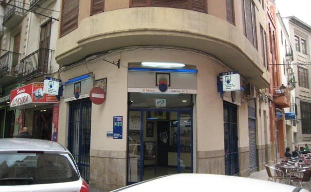 Administración de Alzira que ha vendido el boleto premiado.