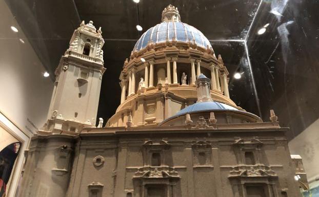 Maqueta del proyecto de ampliación de la Basílica de la Virgen de los Desamparados según el proyecto de Vicente Traver.