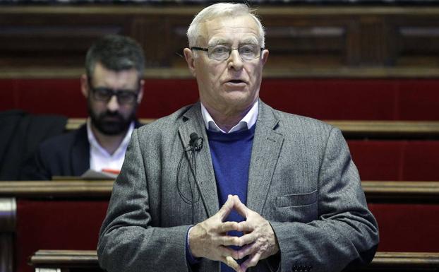 El alcalde de Valencia, Joan Ribó, durante un pleno. 