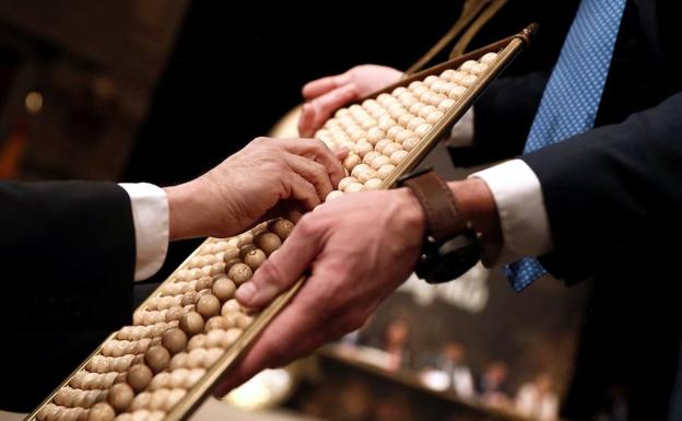 La fortuna viaja desde Almansa hasta una fábrica de Paiporta