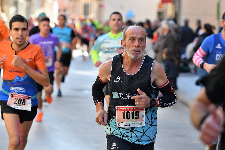 Foios ha acogido este domingo 23 de diciembre la quinta edición de su 10K contra la Fibrosis Quística. Se trata de una carrera solidaria que se ha consolidado en el calendario de final de año en Valencia.