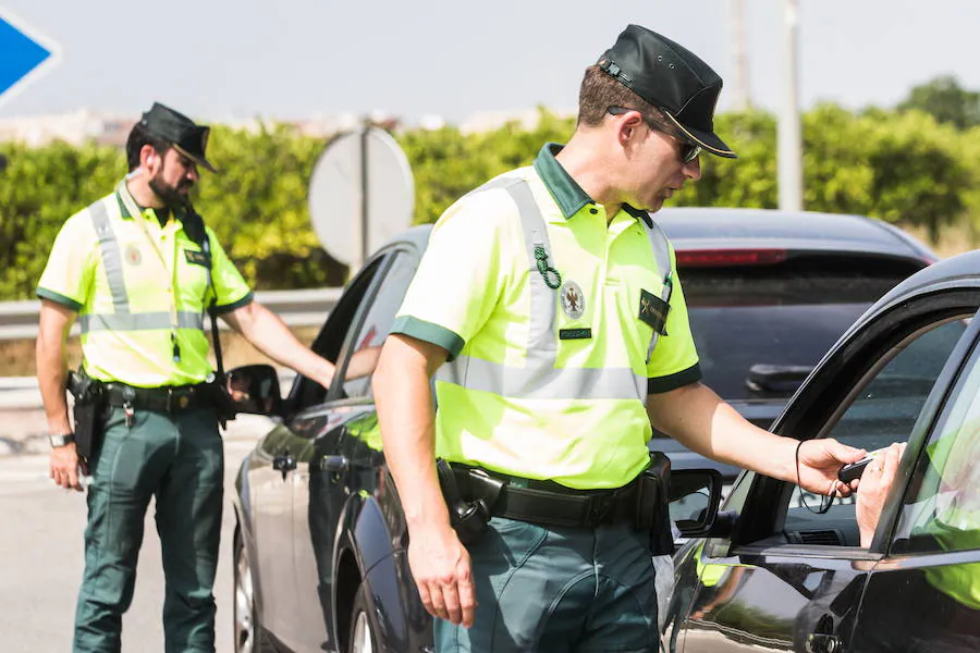 Un control de alcoholemia de la Guardia Civil de Tráfico. 