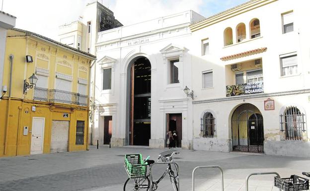El Teatre El Musical, en la plaza del Rosario del Cabanyal.