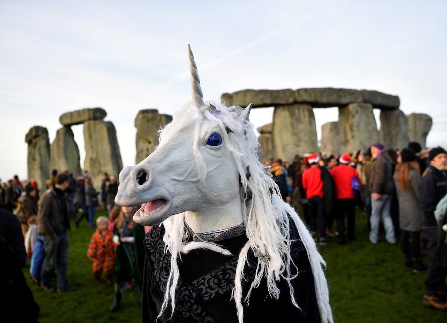 Estudios anteriores han demostrado que se utilizaron múltiplos de la medida estándar de 3,22 metros para establecer los diámetros de grandes terraplenes circulares y sus círculos de piedra y madera en los muros de Stonehenge y Durrington. Junto con la nueva evidencia de Yorkshire y Sussex, esto indica que un estándar de medición prehistórico era de uso generalizado en la antigua Gran Bretaña.