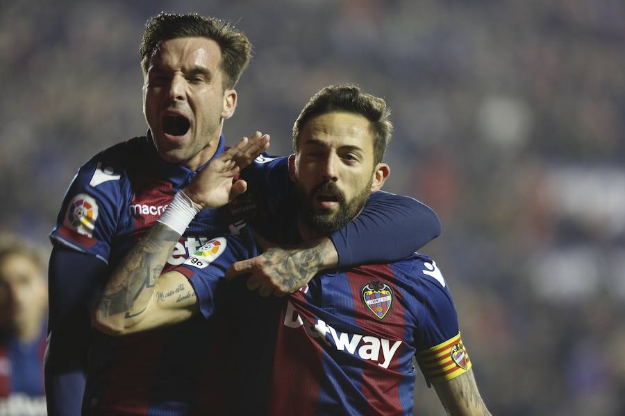 Estas son las imágenes que deja el paso de la jornada 18 de LaLiga por el Ciutat de València