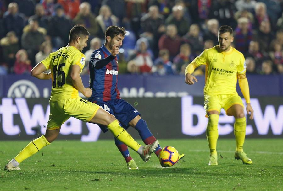 Estas son las imágenes que deja el paso de la jornada 18 de LaLiga por el Ciutat de València