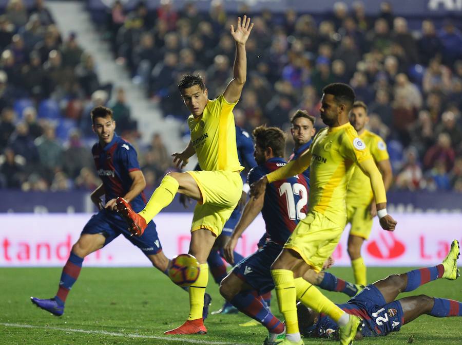 Estas son las imágenes que deja el paso de la jornada 18 de LaLiga por el Ciutat de València