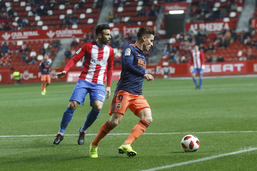 Estas son las imágenes que deja el encuentro de ida de octavos de Copa en el Molinón (2-1)