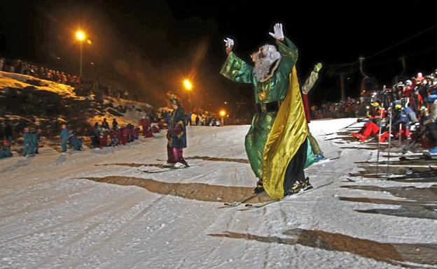 Los Reyes Magos, en su descenso por la pista El Río