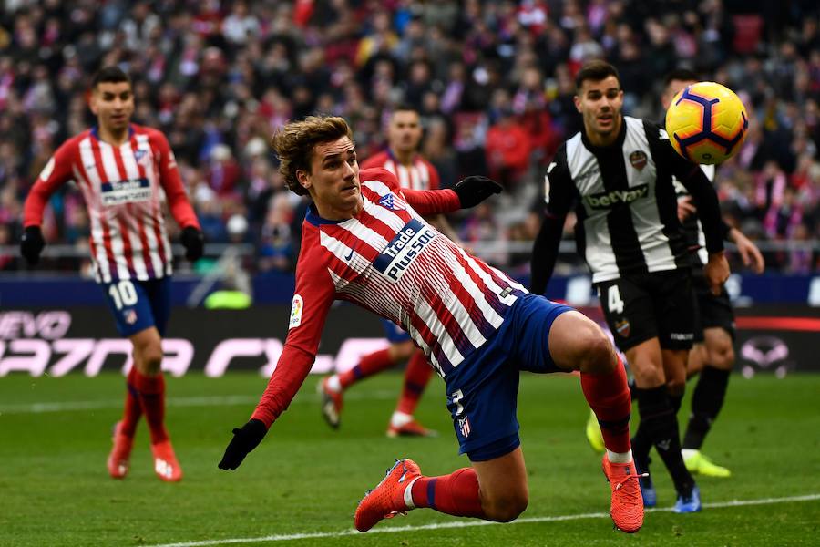 El partido de la jornada 19 de LaLiga en el Wanda Metropolitano deja estas imágenes de las mejores jugadas