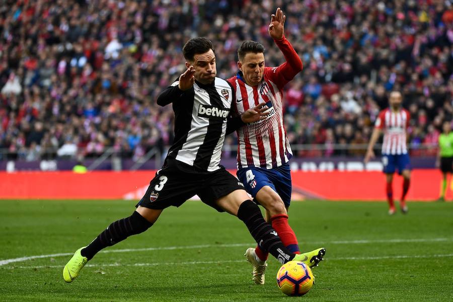 El partido de la jornada 19 de LaLiga en el Wanda Metropolitano deja estas imágenes de las mejores jugadas