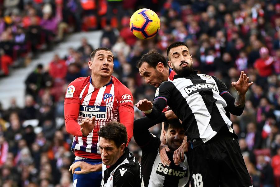 El partido de la jornada 19 de LaLiga en el Wanda Metropolitano deja estas imágenes de las mejores jugadas