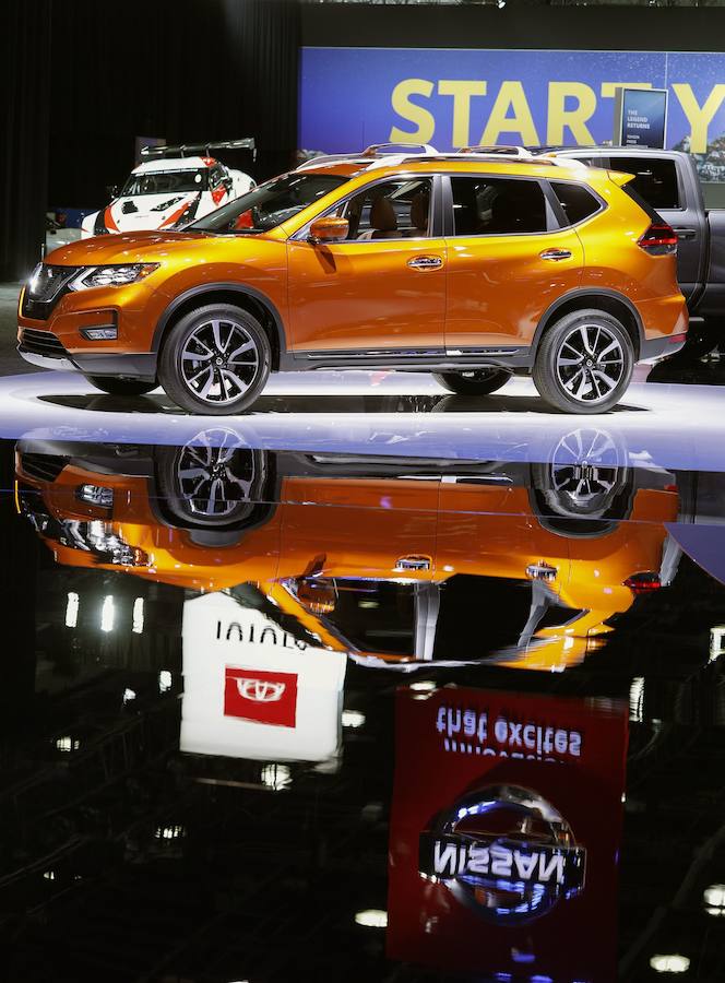 El primer gran evento del año de la industria cuenta con una gran presencia de vehículos más grandes y rentables. Se prevé menos ventas en 2019, y se apuesta por los modelos más caros y la alta tecnología. Los SUV, camiones y coches deportivos son los protagonistas.