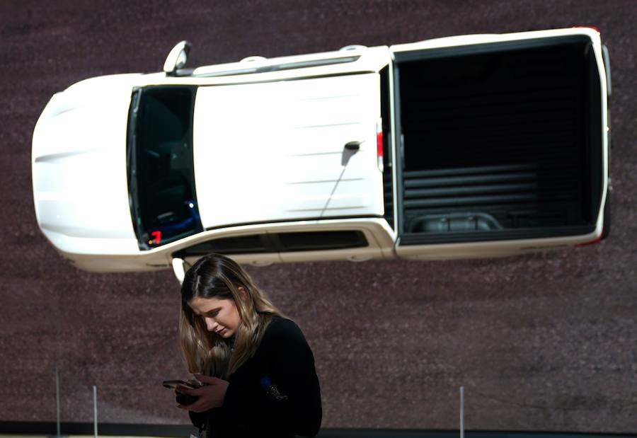 El primer gran evento del año de la industria cuenta con una gran presencia de vehículos más grandes y rentables. Se prevé menos ventas en 2019, y se apuesta por los modelos más caros y la alta tecnología. Los SUV, camiones y coches deportivos son los protagonistas.