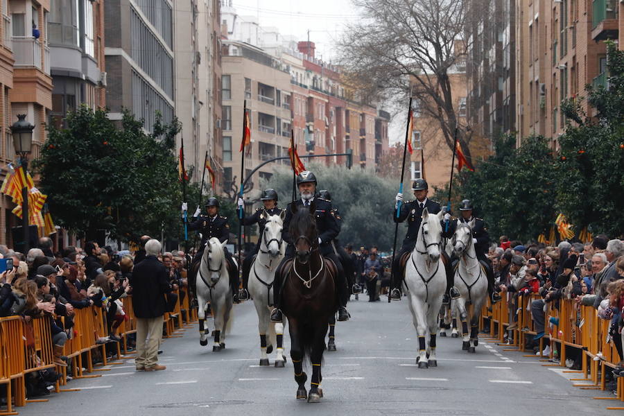 La calle Sagunto acoge un año más el tradicional acto que reúne a decenas especies de animales