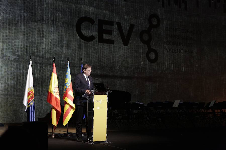 Fotos: El rey Felipe VI preside el aniversario de la patronal autonómica valenciana CEV