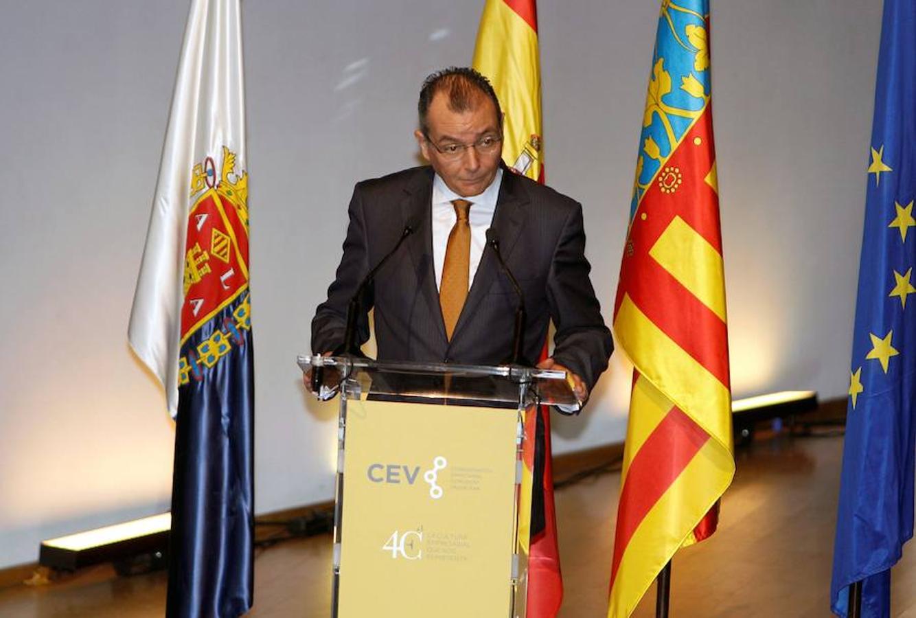 Fotos: El rey Felipe VI preside el aniversario de la patronal autonómica valenciana CEV