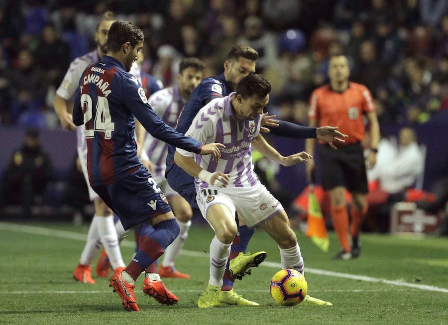 Estas son las imágenes del partido de la jornada 20 de LaLiga en el Ciutat de València