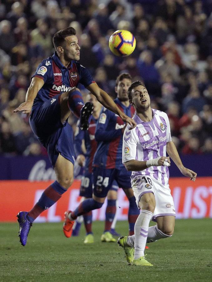 Estas son las imágenes del partido de la jornada 20 de LaLiga en el Ciutat de València