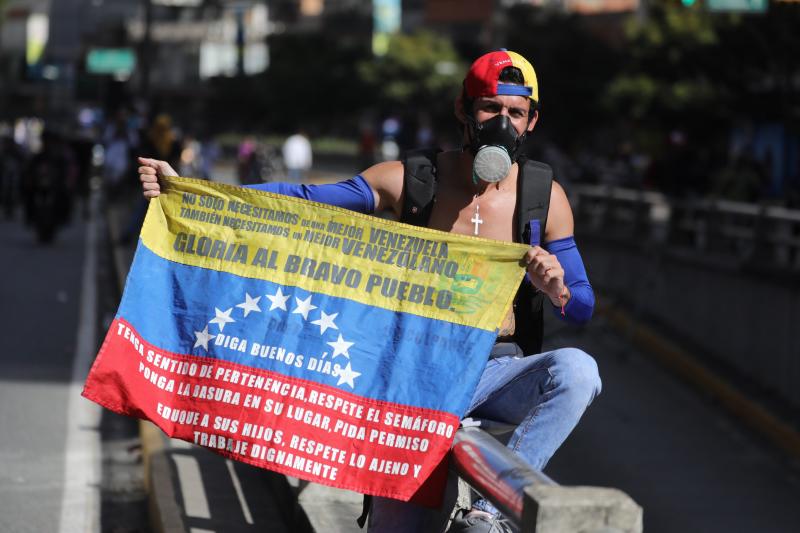 Fotos: Enfrentamientos en Venezuela tras la autoproclamación de Juan Guaidó