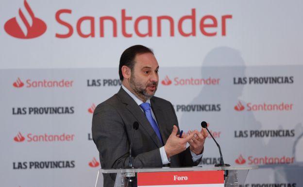 José Luis Ábalos durante su intervención en el Foro LAS PROVINCIAS - Santander.