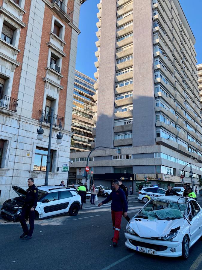 El conductor de uno de los dos vehículos implicados, trasladado al Hospital General