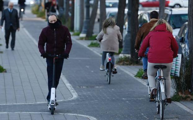 El PSPV enmienda a Compromís y abre en el pleno la puerta a modificar carriles bici