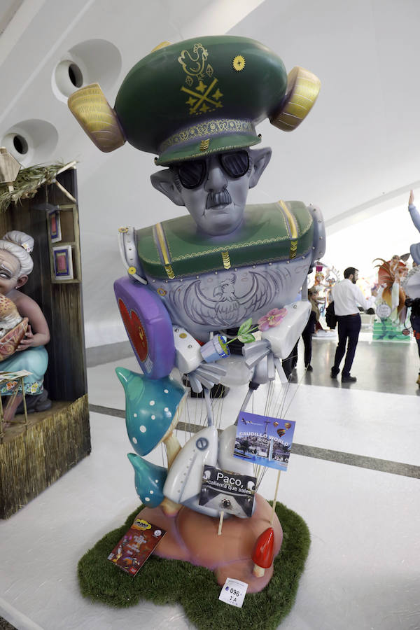 Fotos: La Exposición del Ninot 2019 abre sus puertas