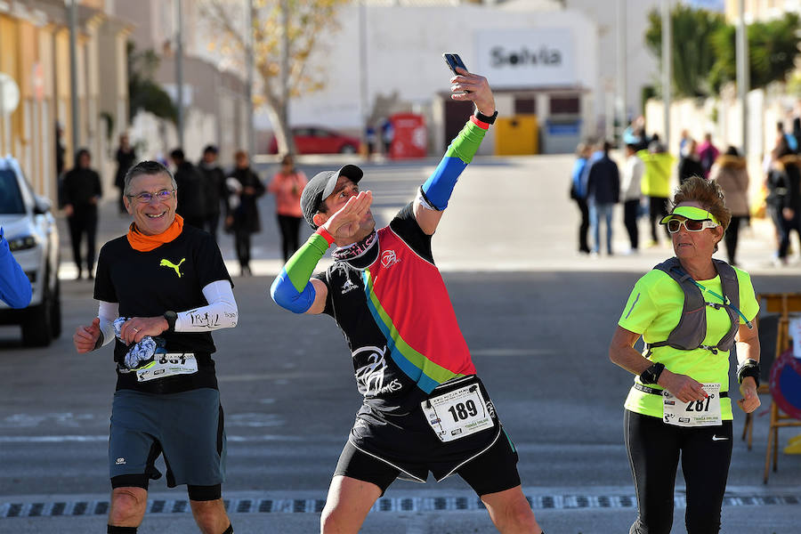 Fotos: Búscate en la 10K y Medio Maratón de Oliva 2019