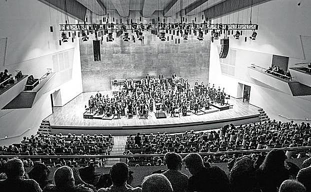 Este galardón se encuentra en la primera fase de votación popular.