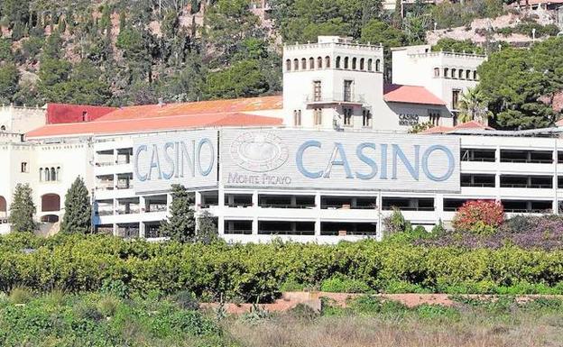 Estado actual del Casino Monte Picayo con el hotel a sus espaldas. 