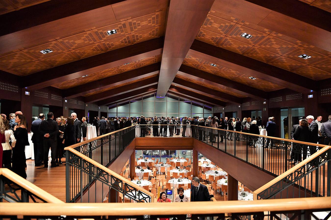 El Club Rotary Valencia-Centro celebró este viernes 15 de Febrero su V aniversario del Programa ALPAN, con una cena benéfica en el hotel Las Arenas en Valencia