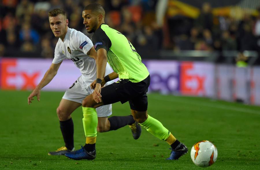 Las mejores fotos del partido de vuelta de dieciseisavos de Europa League disputado en Mestalla