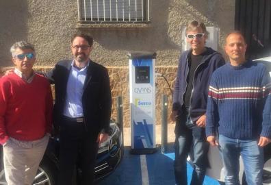 Imagen secundaria 1 - Serra instala el primer punto de recarga eléctrica de vehículos en la Sierra Calderona