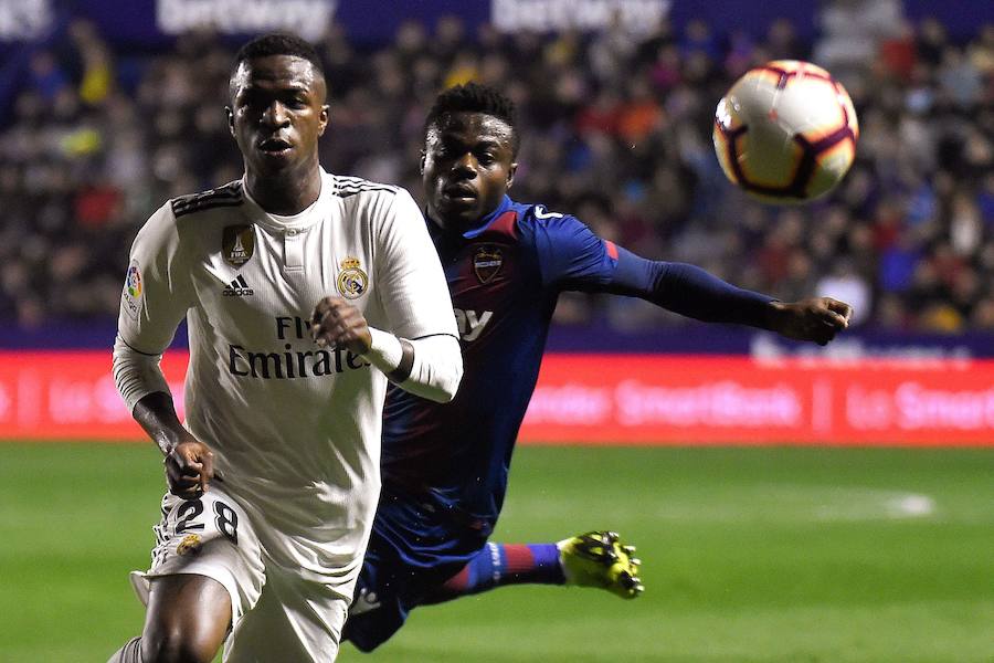 Estas son las fotos que deja el partido de la jornada 25 de LaLiga en el Ciutat de València