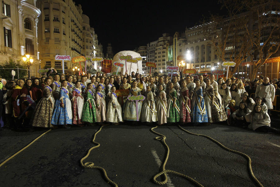 Fotos: Cabalgata del Ninot de las Fallas 2019