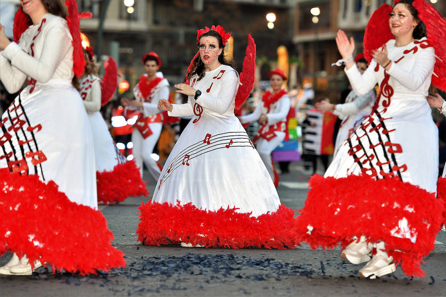 Fotos: Cabalgata del Ninot de las Fallas 2019