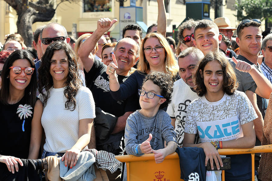 Fotos: Búscate en la mascletà del 2 de marzo de las Fallas de Valencia 2019