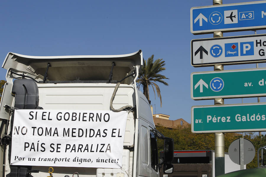 Fotos: Un centenar de camiones recorre el centro de Valencia