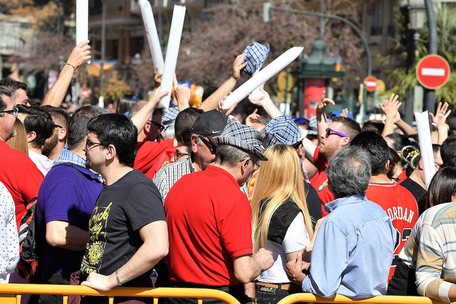 Fotos: Búscate en la mascletà del 3 de marzo de las Fallas de Valencia 2019